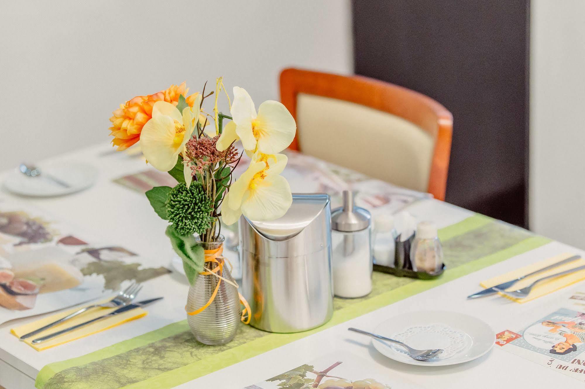 Fair Hotel Moenchengladbach City ภายนอก รูปภาพ