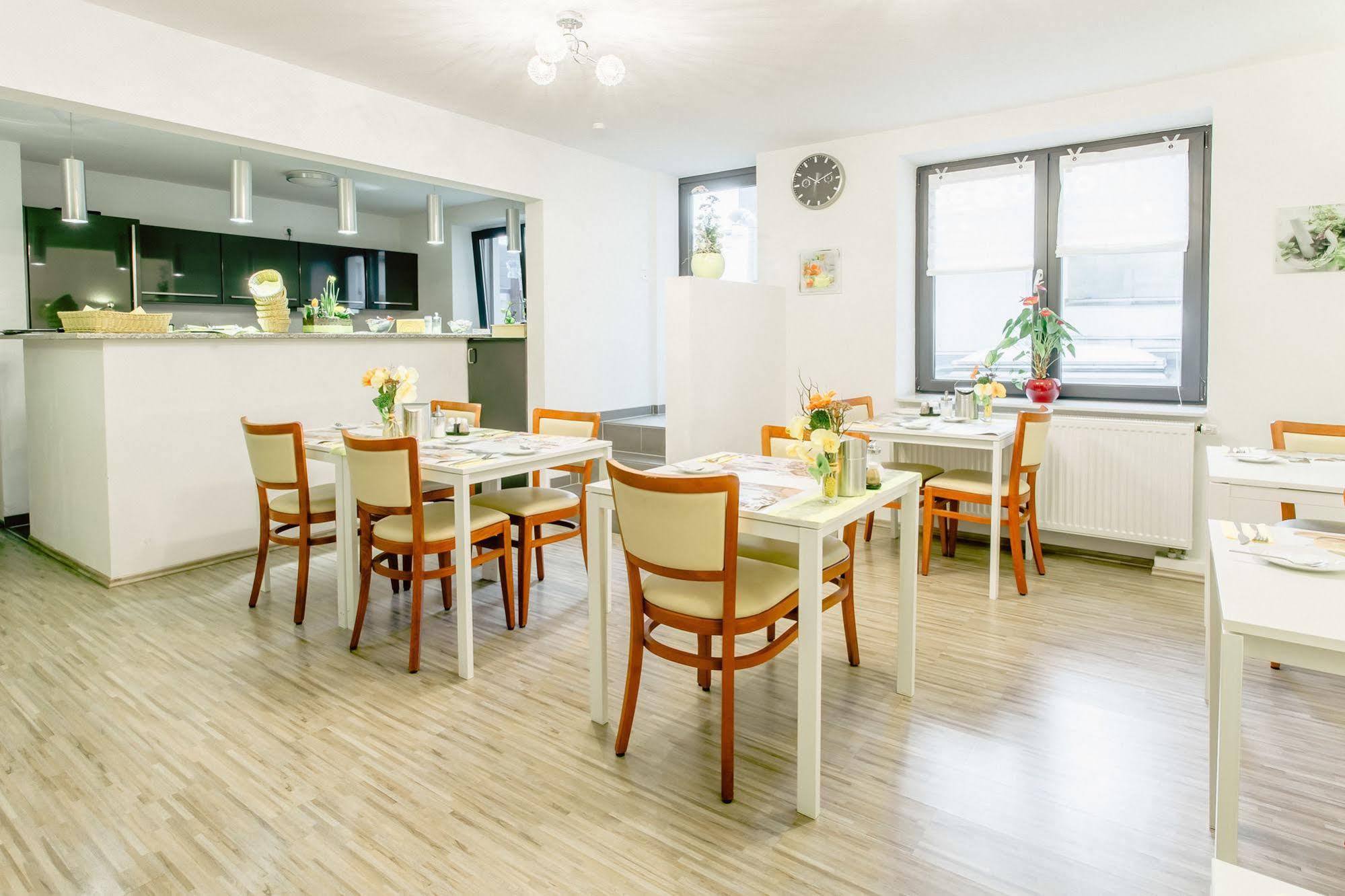 Fair Hotel Moenchengladbach City ภายนอก รูปภาพ